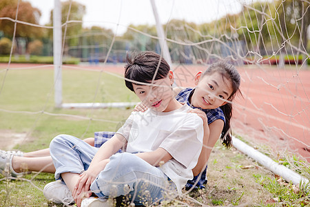 小学生操场活动图片