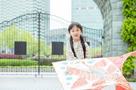 户外用品儿童节小女孩放风筝背景