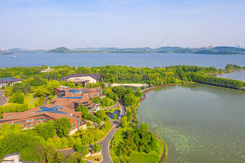 田园湖景度假山庄图片