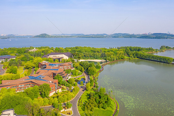 田园湖景度假山庄图片