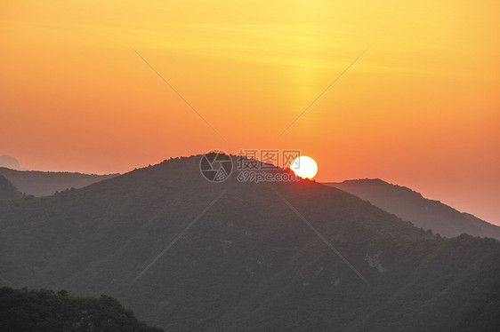 云台山日出图片