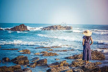 浪花卡通看海美女背影背景