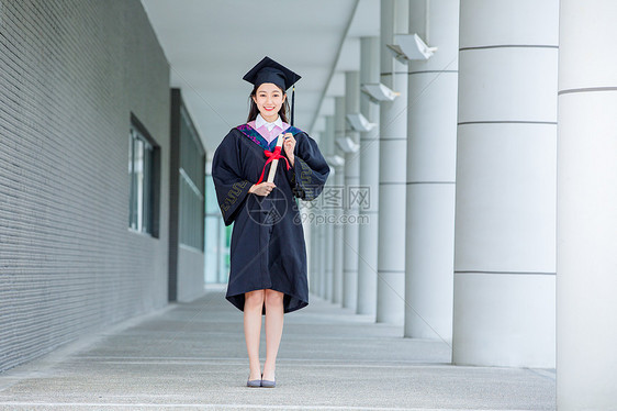 大学毕业生美女图片