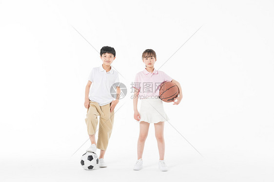 儿童球类运动图片