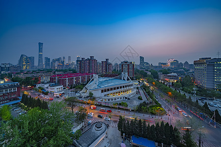 北京市中心车流夜景图片