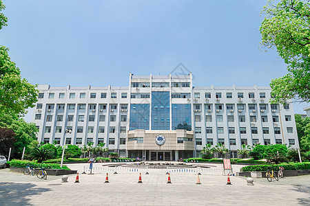 南昌大学行政楼图片