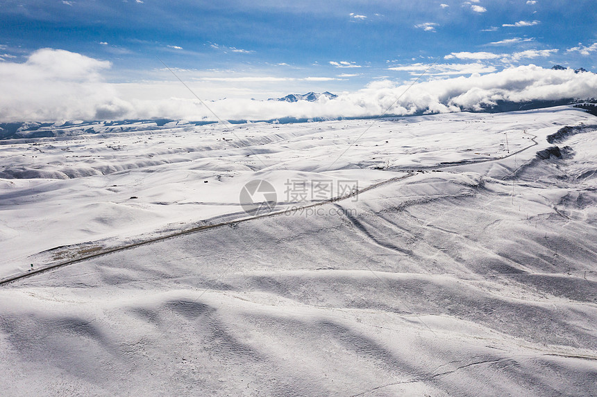 新疆天山冬季雪景航拍素材背景图片