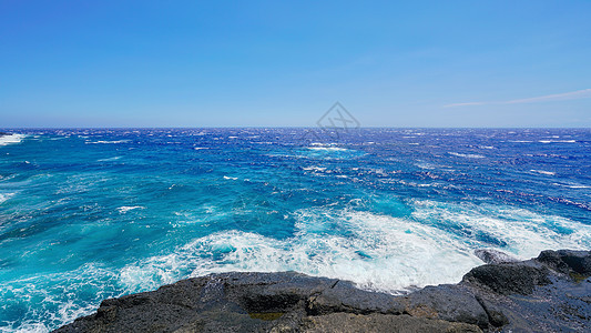 海矢量台湾绿岛海浪礁石背景