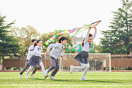 小学生放风筝图片