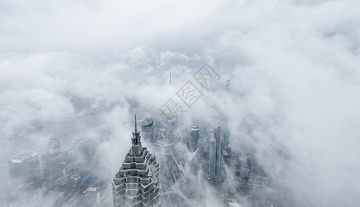 云雾中的上海图片