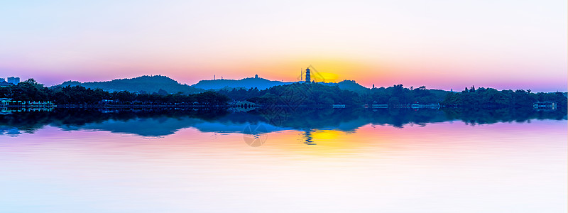 落日湖山脉惠州泗洲塔傍晚背景背景