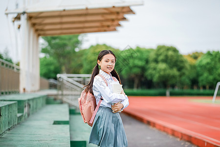 小学生形象图片