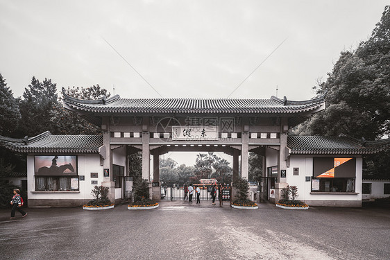 武汉东湖风景区大门图片