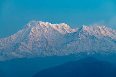 尼泊尔博卡拉安纳普尔山脉日照金山图片