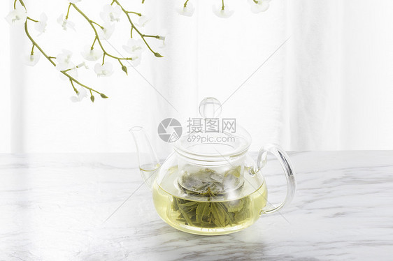 绿茶与玻璃茶壶图片