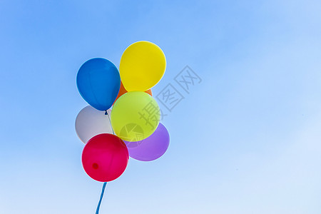 彩色气球蓝天气球高清图片