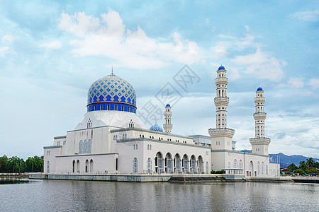马来西亚旅游亚庇水上清真寺背景