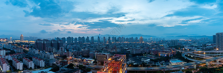 云层建筑厦门城市风光背景