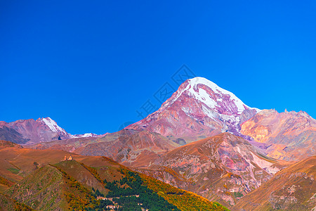 卡兹别吉山大高加索山脉高清图片