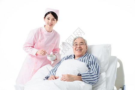 护士照顾老人吃饭图片