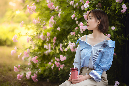 戴花女人蔷薇夏季女孩背景