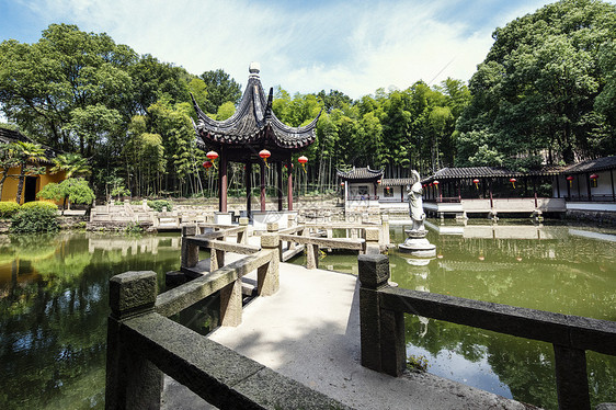 夏天山林风景图片