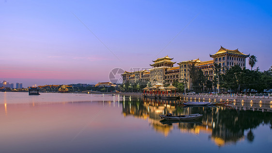 厦门集美龙舟池夜景图片