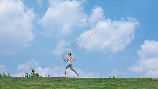 跳跃女性女性户外运动背景