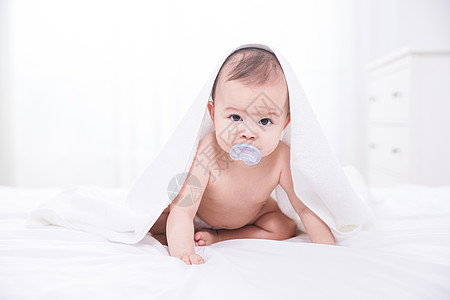 可爱婴儿宝宝浴巾高清图片