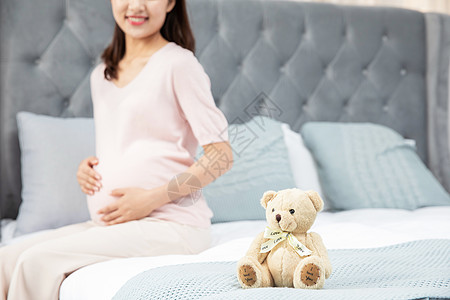 孕妇小熊娃娃图片