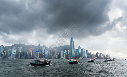 雨天车窗雨天的香港维多利亚港背景