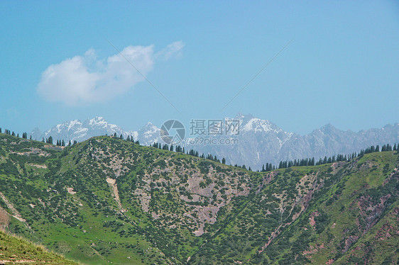 新疆阿克苏托木尔峰图片