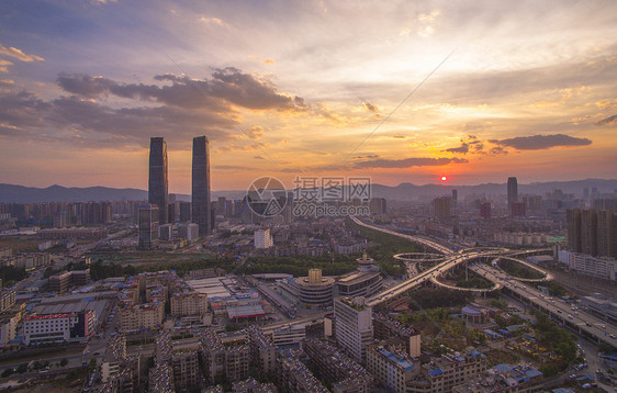 昆明城市航拍夜景夕阳晚霞图片