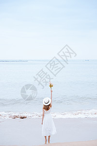 夏日海边清新美女背景图片