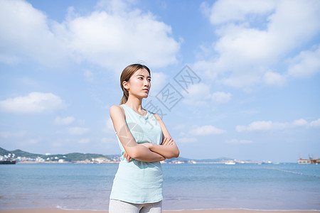 夏日海边运动美女图片