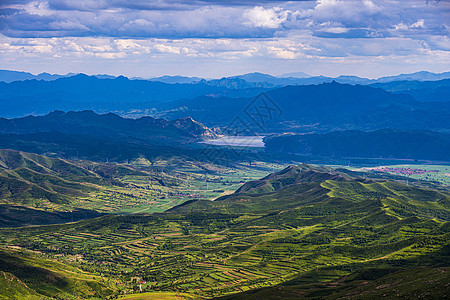 田地壁纸冰山梁田园背景