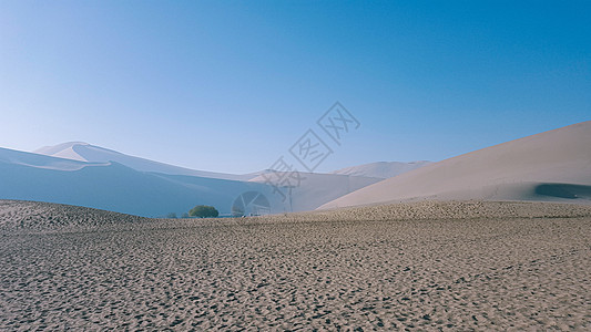 新疆敦煌沙漠背景图片