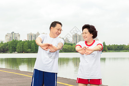 老年人运动锻炼 图片