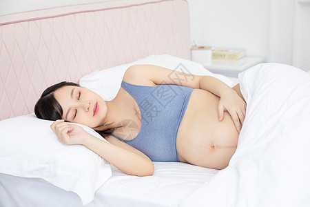 孕妇睡觉图片
