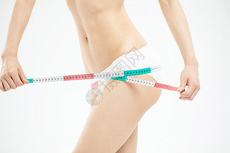 美女测量臀围图片