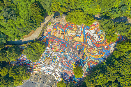 航拍四川美术学院五颜六色的艺术广场图片