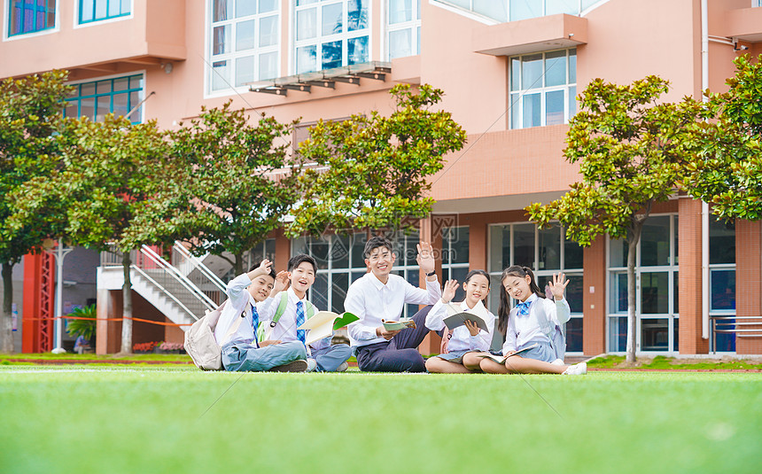 校园小学生开学季图片