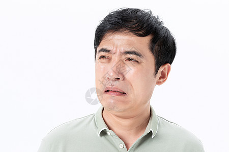 中年男性哭泣图片