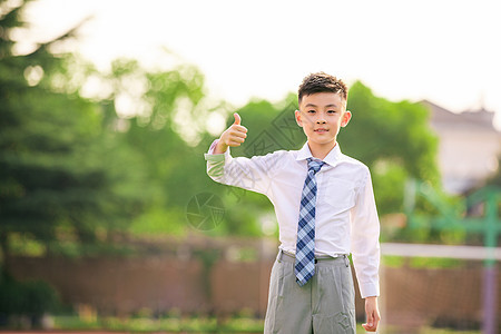 小学生操场点赞背景图片