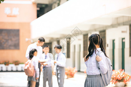 小学生背影图片