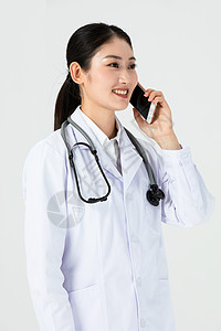 美女医生用电话通话图片