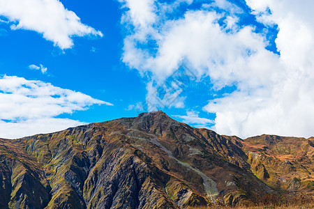 高加索深山的蓝天白云自然美高清图片素材