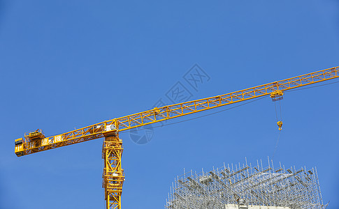 建设工地的塔吊背景图片