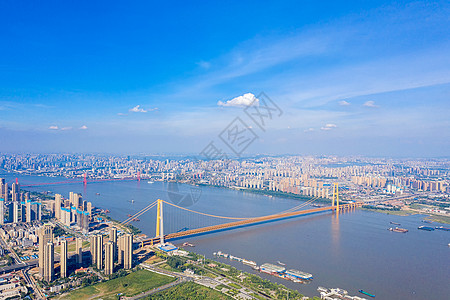 项目鸟瞰图修建中的长江跨度最大的桥梁背景