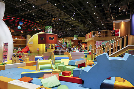 暑期儿童游乐园游乐设施背景图片